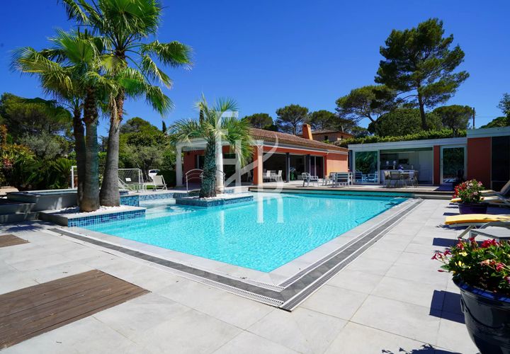 Villa i Mougins, Alpes-Maritimes, Mougins - € 2.220.000 | Ref: 87093237 - foto 1