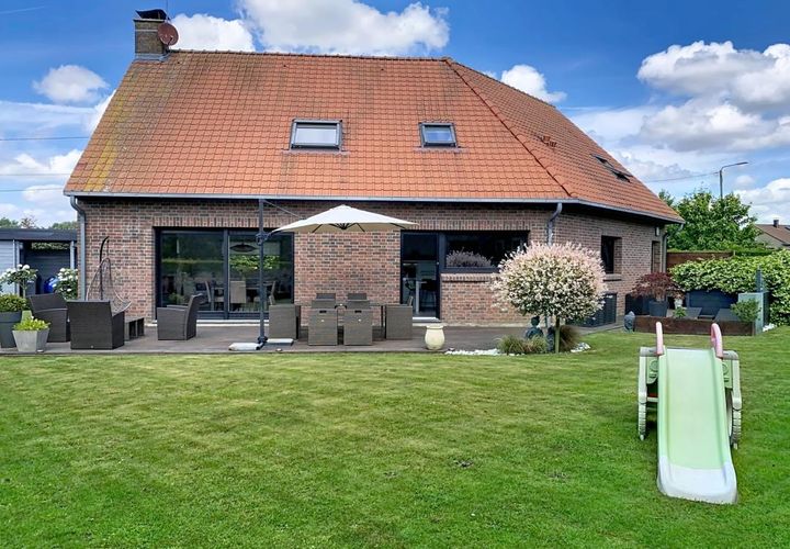 Villa a Deûlémont, Nord, Deûlémont - € 682.500 | Ref: ARM-39727-TGUBI - foto 1