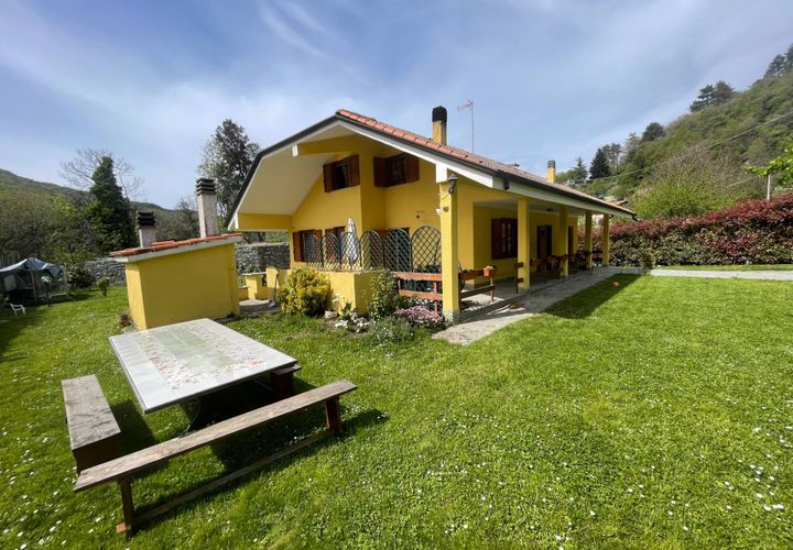Villa em Stella, Savona, Stella - € 470.000 | Ref: F166-809 - foto 1