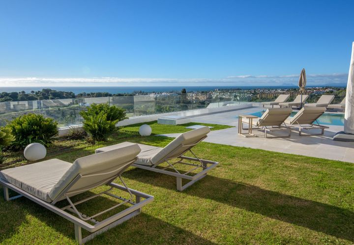 Villa a Estepona, Malaga, Estepona - € 4.895.000 | Ref: DLR17085/14009 - foto 1