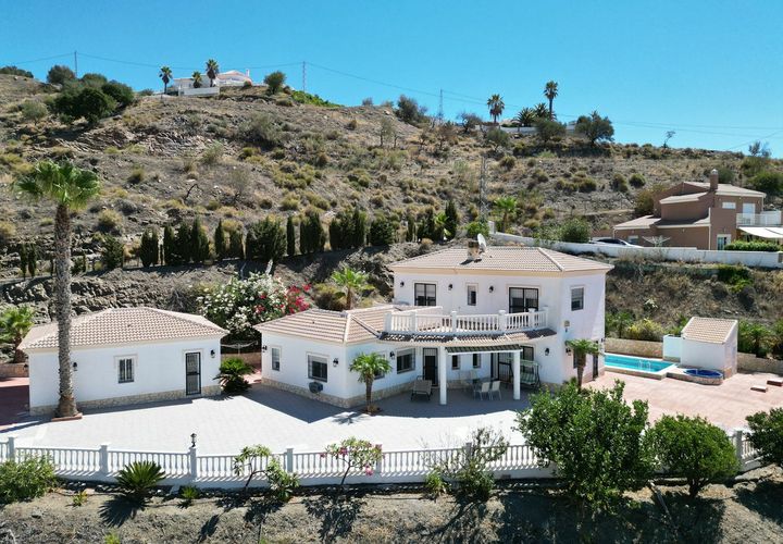 Villa i Arenas De Velez, Malaga, Arenas De Velez - € 625.000 | Ref: R5419402 - foto 1