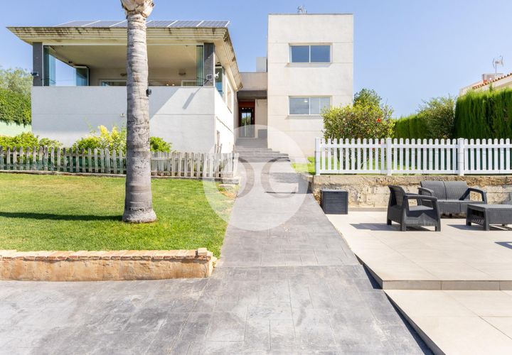Villa i Torrent, Valencia, Torrent - € 420.000 | Ref: DL010/6904 - foto 1