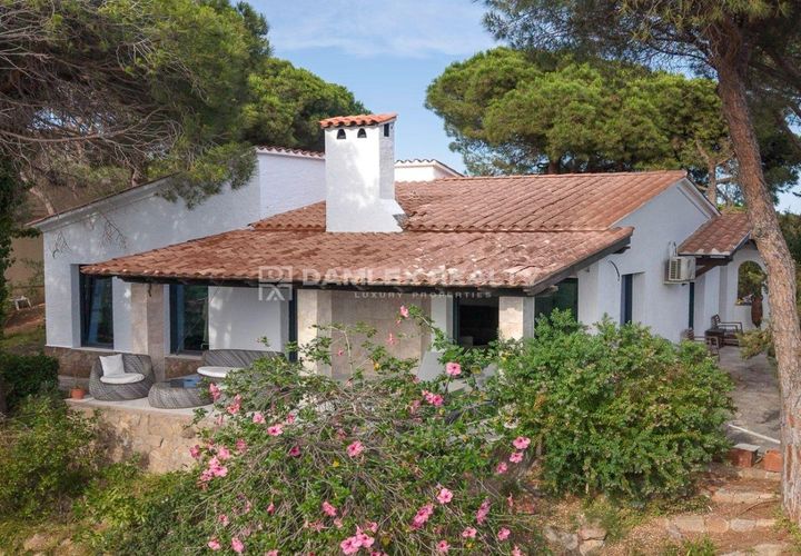 Villa i Lloret De Mar, Gerona, Lloret De Mar - € 980.000 | Ref: 75311 - foto 1