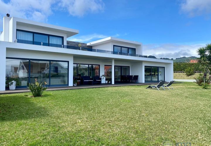 Byhus i Horta, Faial, Horta - € 850.000 | Ref: 1172 - foto 1
