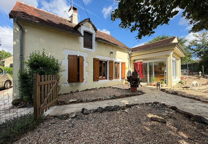 Villa i Liglet, Vienne, Liglet - € 180 000 | Ref: AM-5177 - foto 1