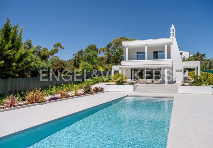 Villa i Alvor, Faro, Alvor - € 2.550.000 | Ref: W-04A8XE - foto 1