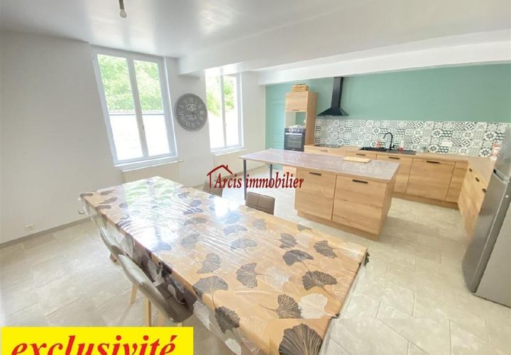 Villa i Pougy, Aube, Pougy - € 237.000 | Ref: 5401 - foto 1