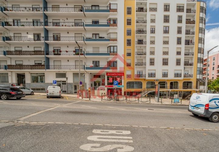 Apartament a Matacaes, Lisbon, Matacaes - € 950/mes | Ref: M3706 TVD - foto 1