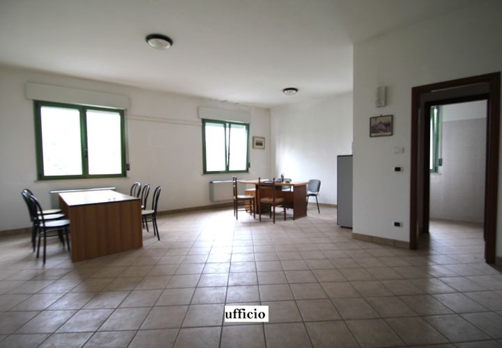 Propriedade comercial em Santarcangelo Di Romagna, Rimini, Santarcangelo Di Romagna - € 700/mês | Ref: uf5001 - foto 1