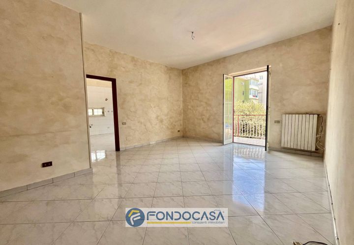 Apartament a Sant'Antimo, Naples, Sant'Antimo - € 550/mes | Ref: SANT'ANTIMO - VIA SOLIMENE - foto 1