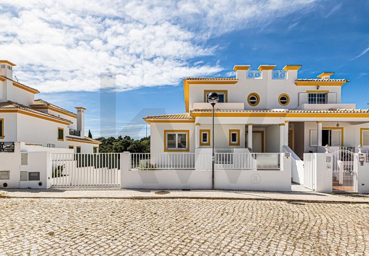 Villa i Albufeira, Faro, Albufeira - € 1.200.000 | Ref: KWPT-034280 - foto 1