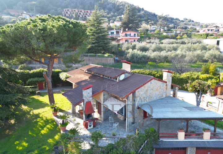 Villa i Ventimiglia, Imperia, Ventimiglia - € 670.000 | Ref: 23967 - foto 1