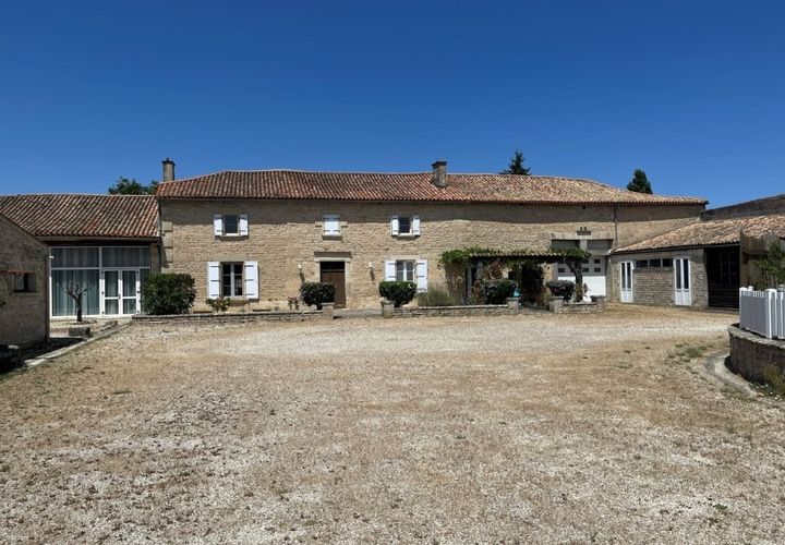 Villa a Chef-Boutonne, Deux-Sevres, Chef-Boutonne - € 378.950 | Ref: r7487 - foto 1