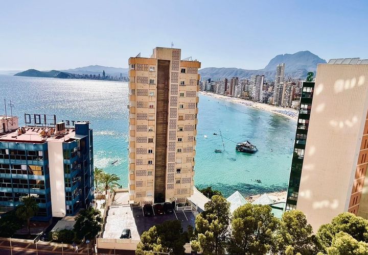 Apartament a Benidorm, Alicante, Benidorm - € 1.500/mes | Ref: ALQFT753725/6084 - foto 1