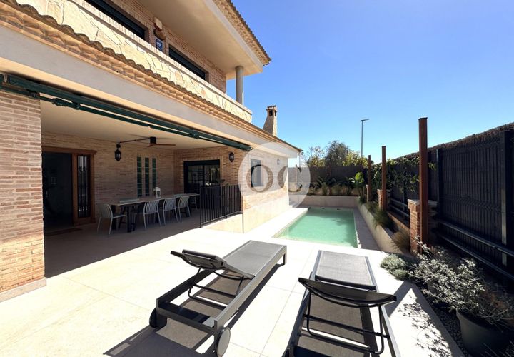 Villa a Rafelbunyol, Valencia, Rafelbunyol - € 3.000/mes | Ref: NA034/6904 - foto 1