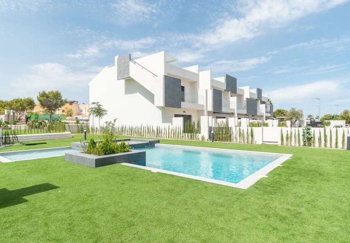 Bungalou a Torrevieja, Alicante, Torrevieja - € 330.000 | Ref: GH-722640 - foto 1