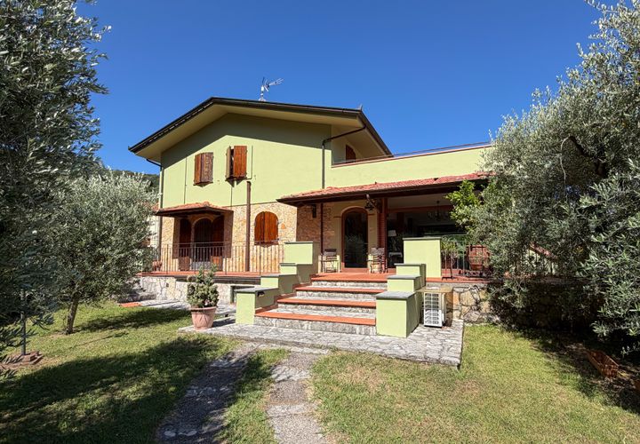 Villa i Lucca, Lucca, Lucca - € 590 000 | Ref: 5421 - foto 1