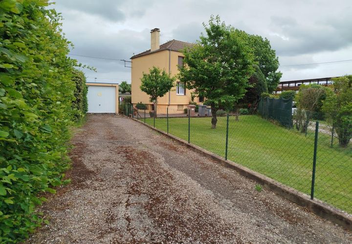 Byhus i Vesoul, Haute-Saone, Vesoul - € 35.000 | Ref: 2973 - foto 1