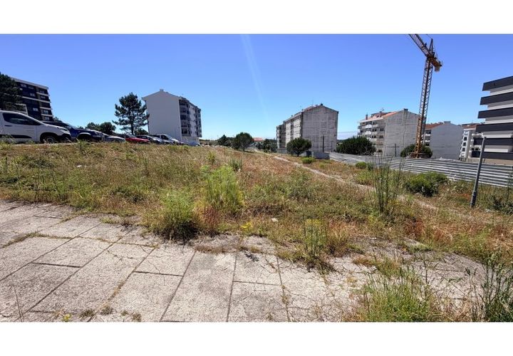 Helårsgrund i Darque, Viana do Castelo, Darque - € 300.000 | Ref: UNU-F3-04-431 - foto 1