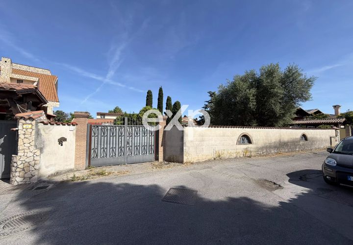 Villa i Rome, Rome, Rome - € 238.000 | Ref: exp-012111 - foto 1