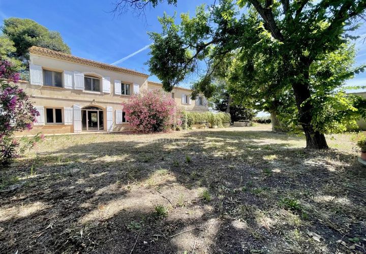 Villa i Arles, Bouches-du-Rhone, Arles - € 892.500 | Ref: 0704 - foto 1