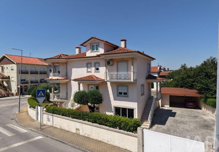 Rækkehus i Mangualde, Viseu, Mangualde - € 339.000 | Ref: 949599 - foto 1