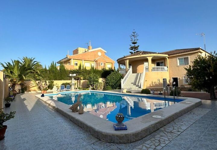 Villa i Torrevieja, Alicante, Torrevieja - € 650.000 | Ref: 785952 - foto 1