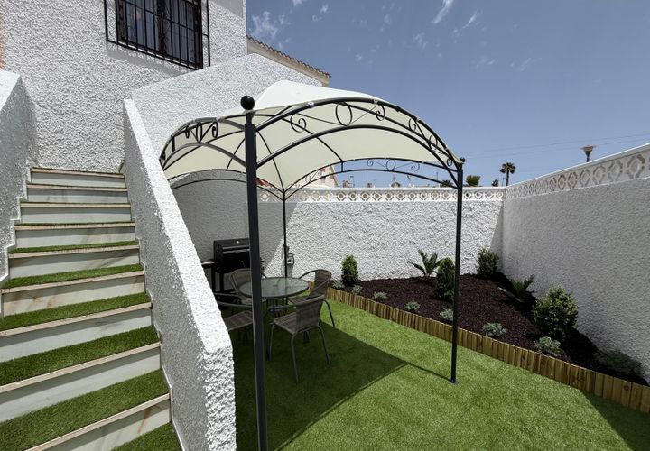 Bungalou a Torrevieja, Alicante, Torrevieja - € 115.000 | Ref: A11411/6084 - foto 1