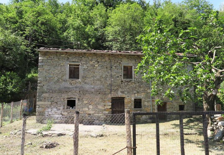Villa i Bagnone, Massa and Carrara, Bagnone - € 30.000 | Ref: 251A - foto 1