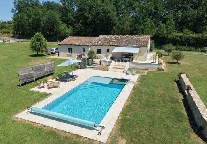 Villa i Duras, Lot-et-Garonne, Duras - € 336.000 | Ref: CJG060 - foto 1