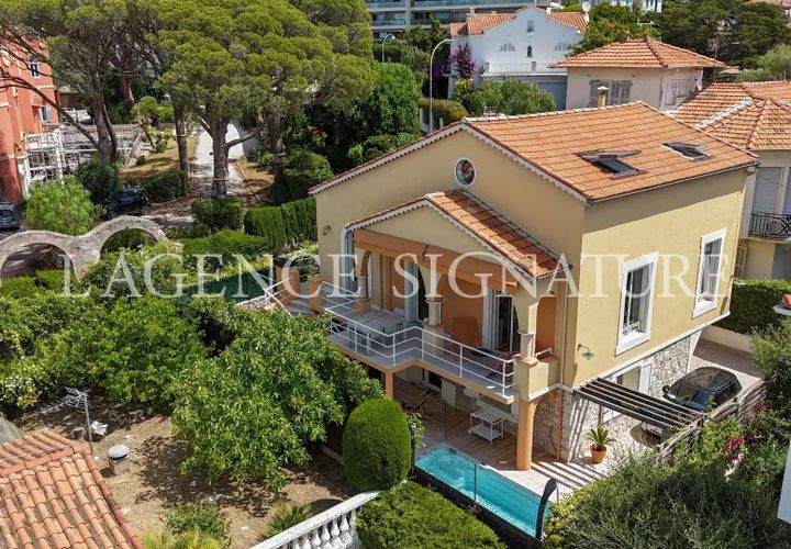 Villa i Nice, Alpes-Maritimes, Nice - € 2.200.000 | Ref: 87104897 - foto 1