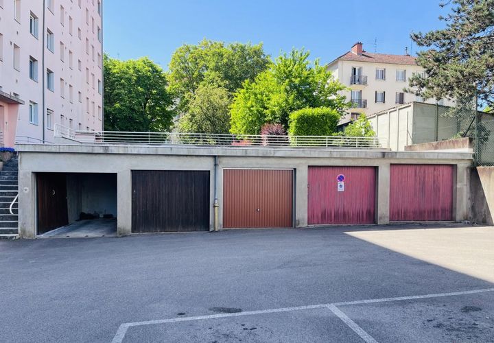 Garage i Dijon, Cote-d'Or, Dijon - € 15.000 | Ref: CR-5773 - foto 1
