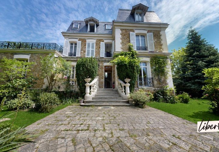 Villa a Vaucresson, Hauts-de-Seine, Vaucresson - € 1.850.000 | Ref: DOM32775 - foto 1