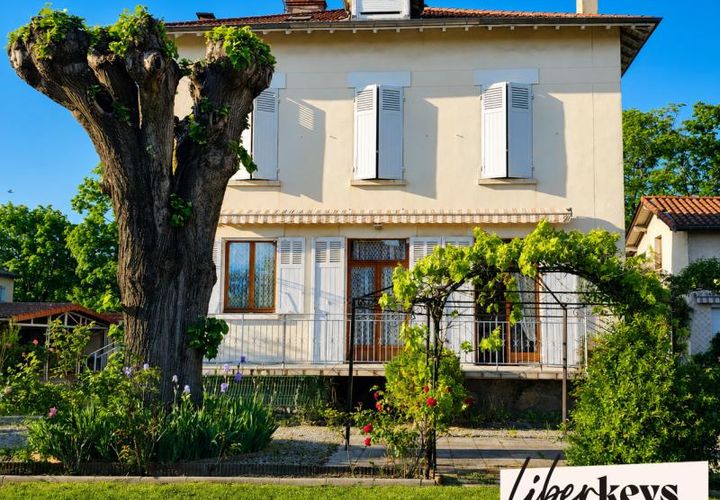 Villa i Brignais, Rhone, Brignais - € 850.000 | Ref: DOM28555 - foto 1