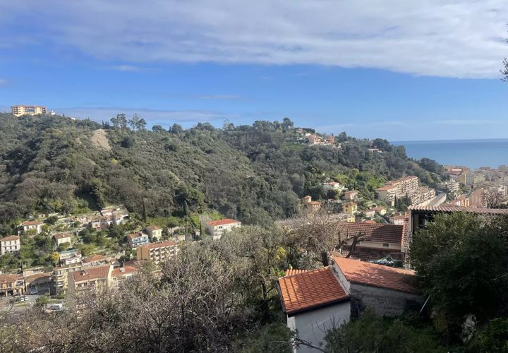 Villa i Menton, Alpes-Maritimes, Menton - € 650.000 | Ref: E15700 - foto 1