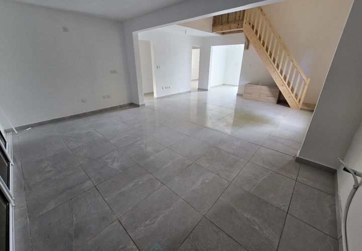 Villa i Capesterre-Belle-Eau, Guadeloupe, Capesterre-Belle-Eau - € 295.000 | Ref: E538A48854F546BC - foto 1