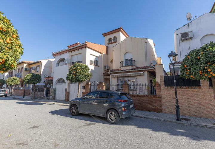 Rækkehus i Granada, Granada, Granada - € 250.000 | Ref: GR26-01/8251 - foto 1