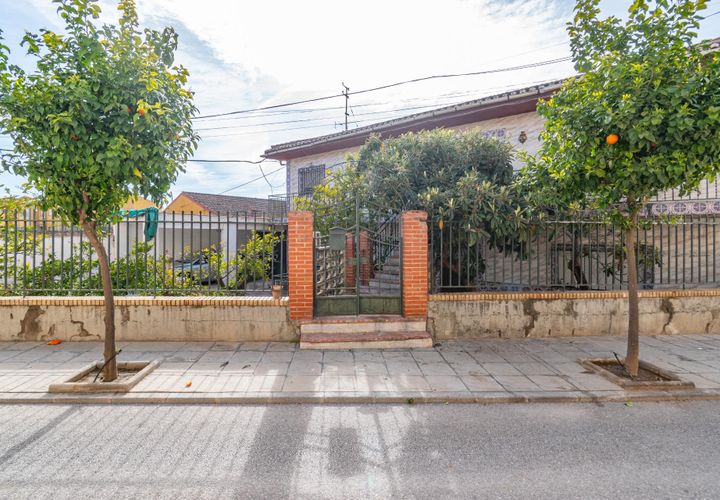 Villa a Pinos Genil, Granada, Pinos Genil - € 260.000 | Ref: DK015391/8251 - foto 1