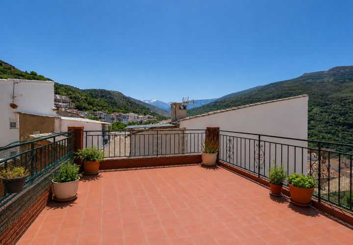 Rækkehus i Guejar Sierra, Granada, Guejar Sierra - € 165.000 | Ref: KWK-0008-JPT/8251 - foto 1