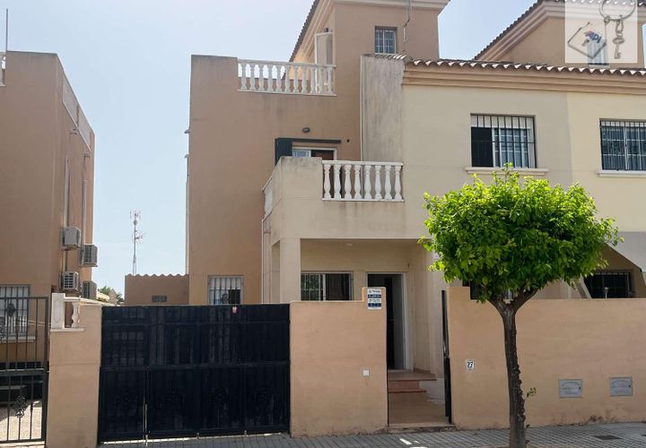 Dupleks i Torrevieja, Alicante, Torrevieja - € 175 000 | Ref: M-5544 - foto 1