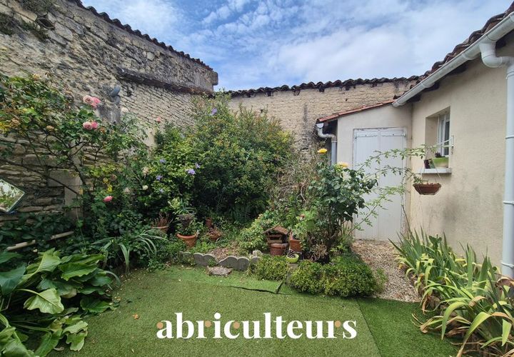 Villa a Cognac, Charente, Cognac - € 129.000 | Ref: DELEBVM19068016100_1 - foto 1