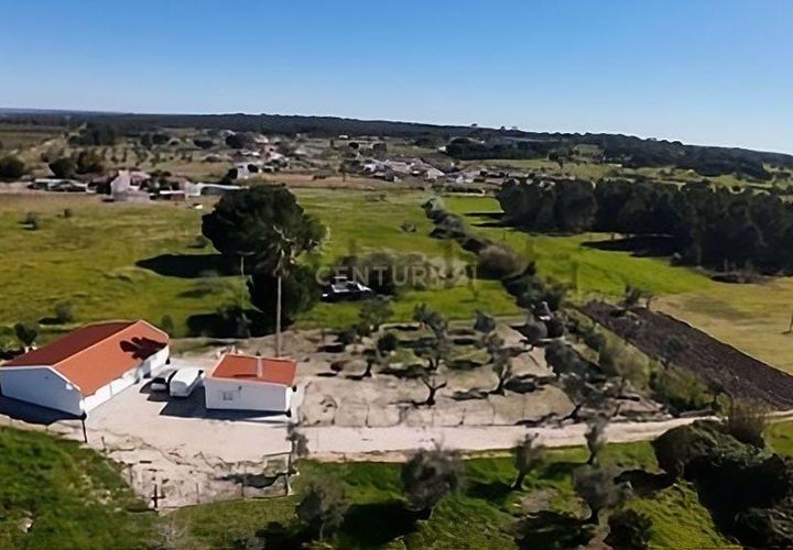 Gårdshus i Coruche, Santarem, Coruche - € 360 000 | Ref: C0409-02084 - foto 1