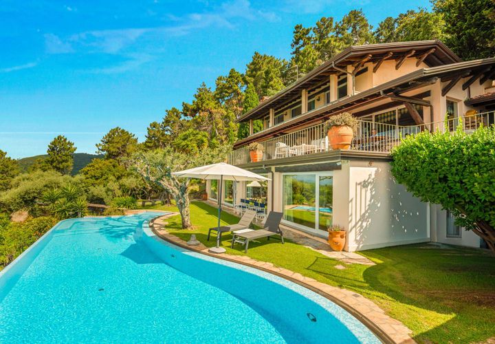 Villa i Pietrasanta, Lucca, Pietrasanta - € 2.995.000 | Ref: CBI129-1110-130640 - foto 1