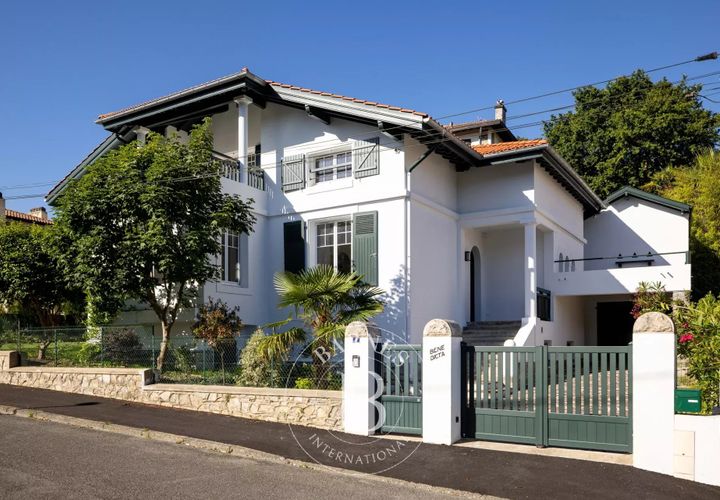 Villa i Biarritz, Pyrenees-Atlantiques, Biarritz - € 2.990.000 | Ref: M1892 - foto 1