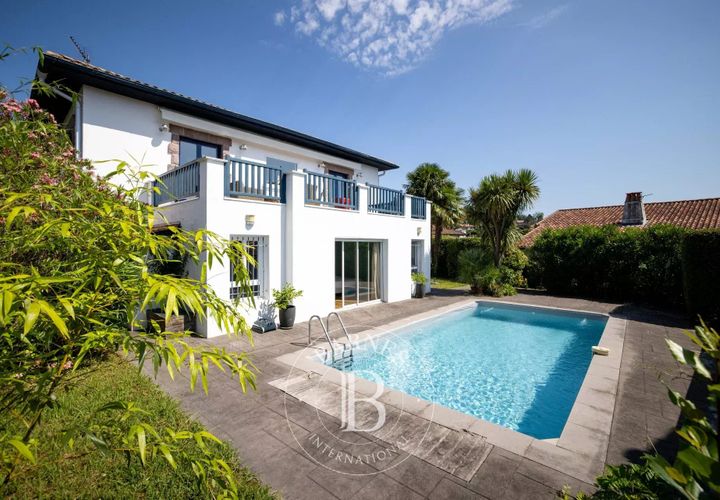 Villa a Ciboure, Pyrenees-Atlantiques, Ciboure - € 1.290.000 | Ref: M1900 - foto 1