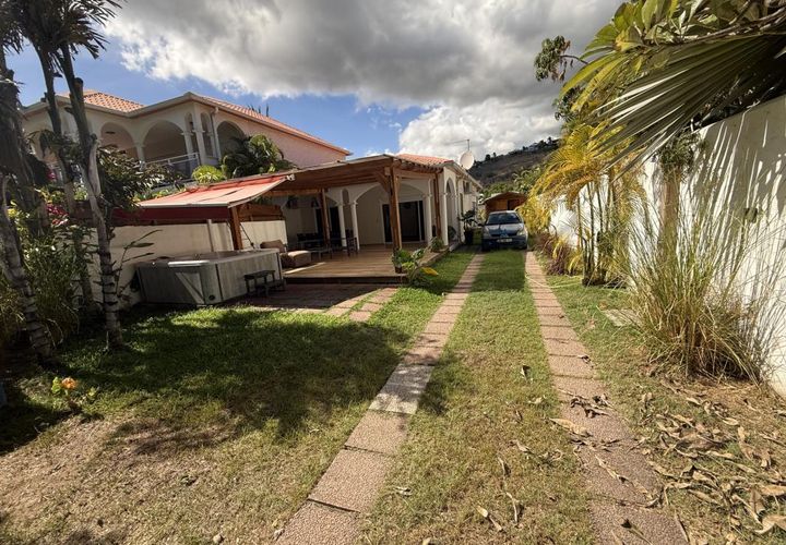 Villa a Saint-Paul, La Reunion, Saint-Paul - € 2.960/mes | Ref: ref353 - foto 1