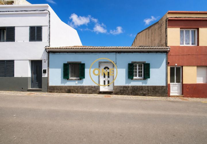 Rækkehus i Ponta Delgada, Sao Miguel, Ponta Delgada - € 400.000 | Ref: ONE402063-1 - foto 1