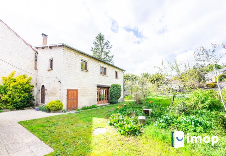 Villa a Le Mesnil-le-Roi, Yvelines, Le Mesnil-le-Roi - € 675.000 | Ref: 7bc624855422afc - foto 1