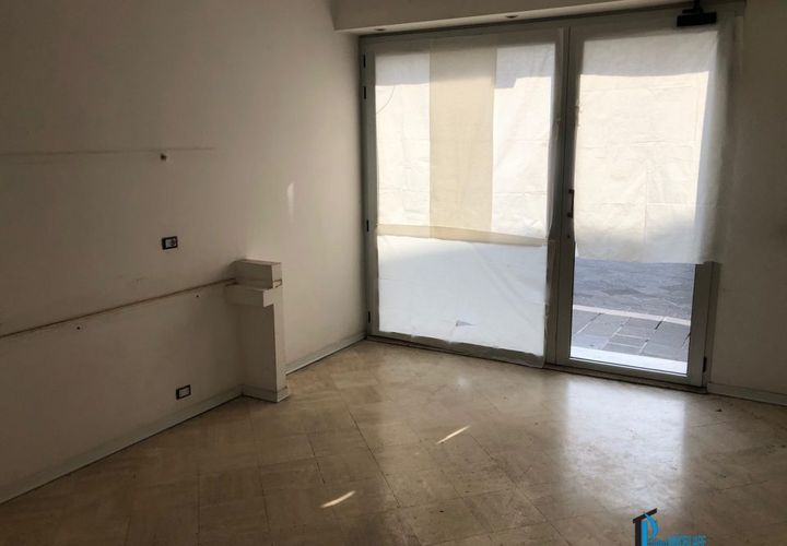 L'establiment comercial a Terni, Terni, Terni - € 350/mes | Ref: NOT-1802 - foto 1