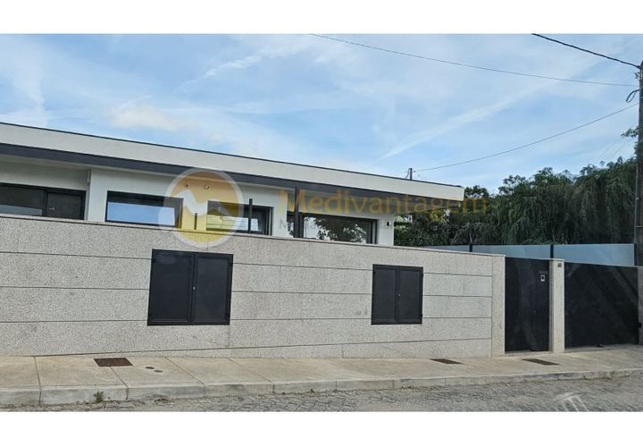 Villa i Braga, Braga, Braga - € 520.000 | Ref: 3903/J4 - foto 1